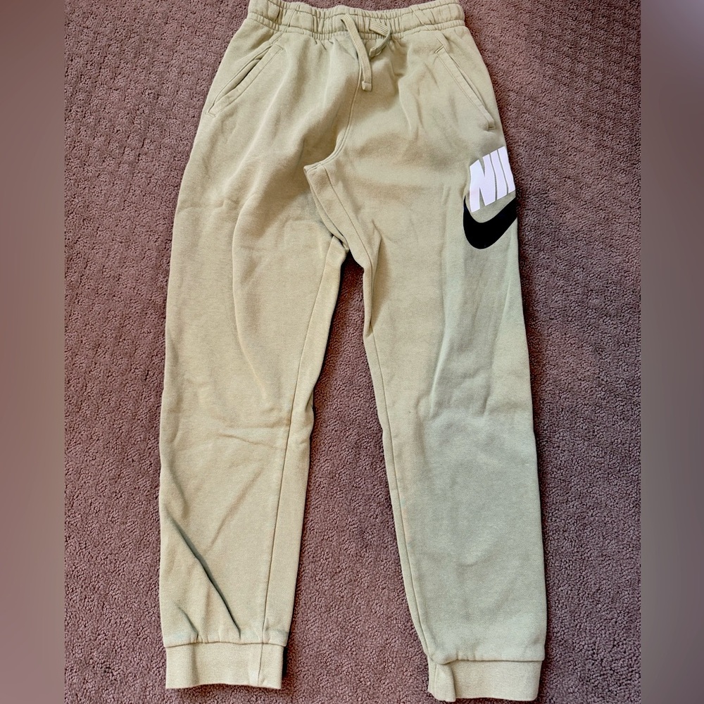 Boys XL Nike joggers. Great condition! Olive green.